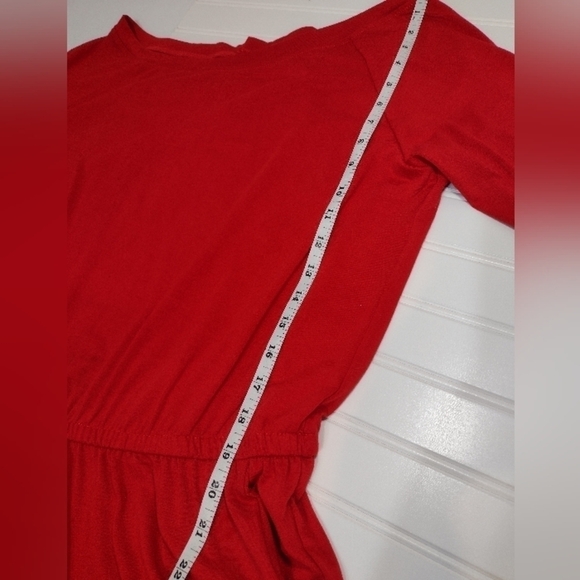 Pretty garden.  Red jumpsuit size (XL) - Picture 10 of 13